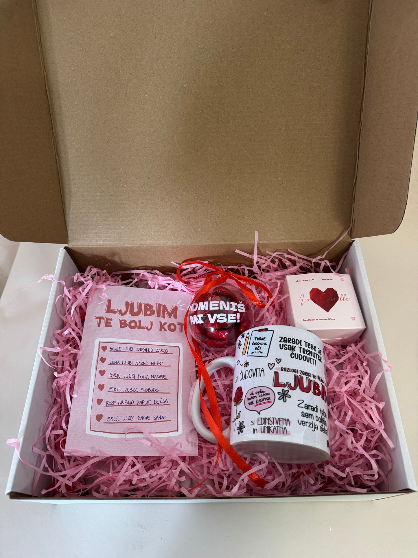 Darilni paket - Ljubim te bolj kot ...
