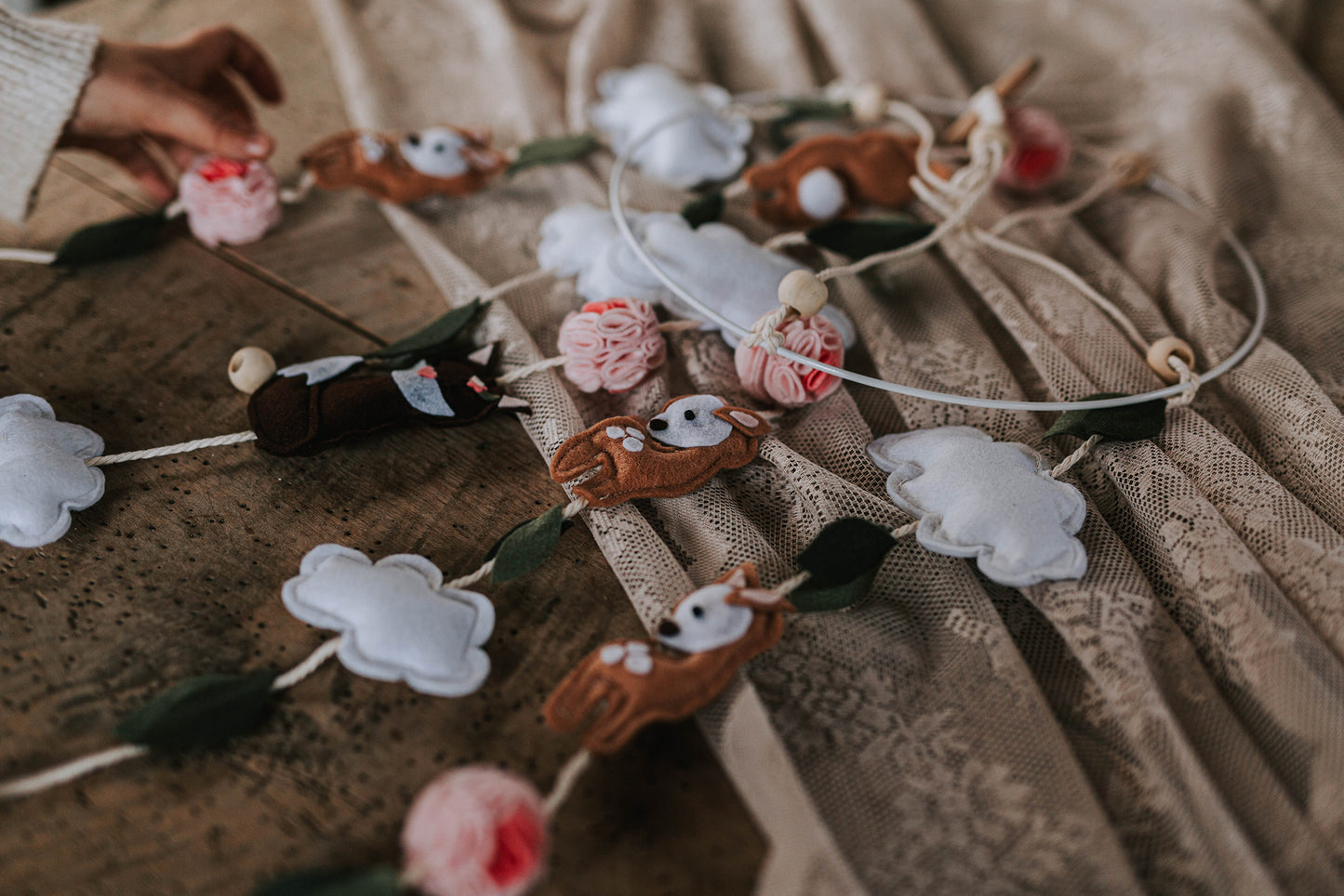 Mobile über dem Kinderbett