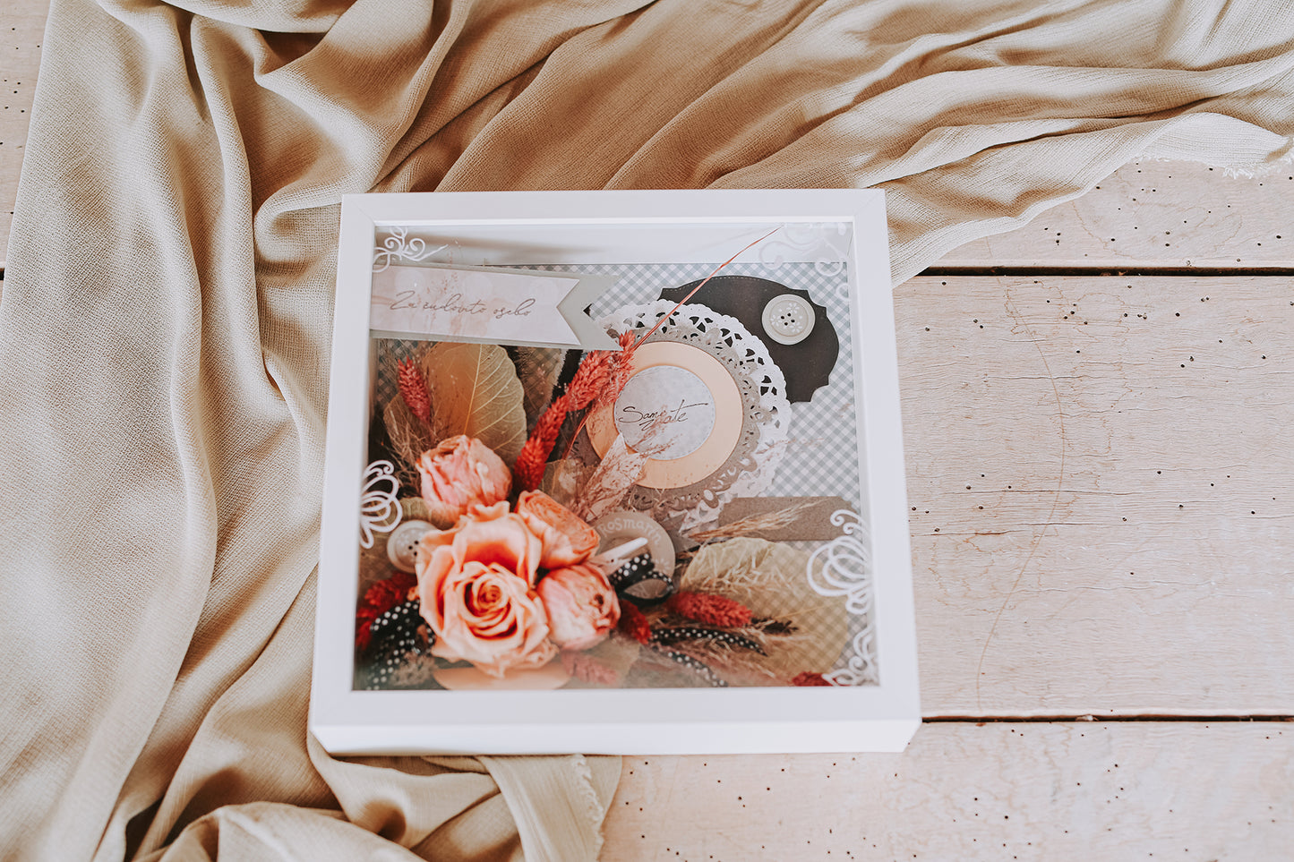 APRICOT FRAME "When the flowers speak"