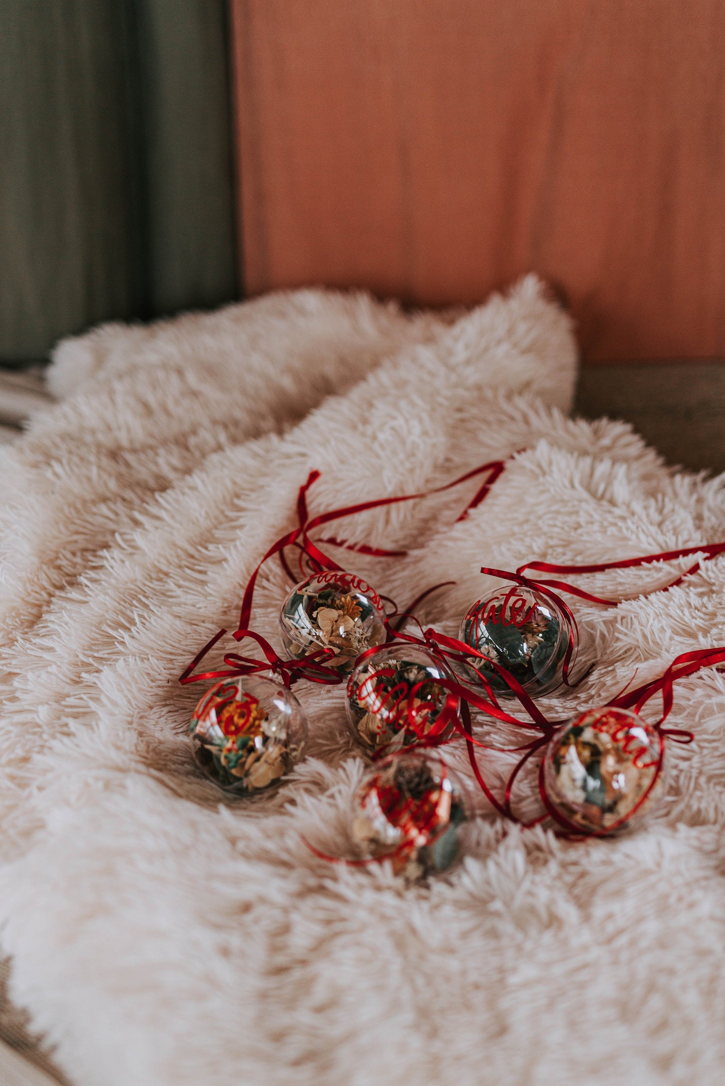 WEIHNACHTSBALL DER FREUDE