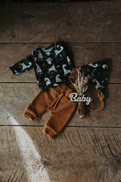 CHILDREN'S SET WITH BOUQUET