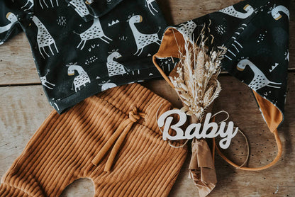 CHILDREN'S SET WITH BOUQUET