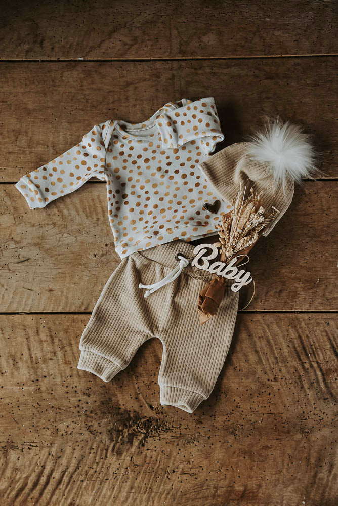 CHILDREN'S SET WITH BOUQUET