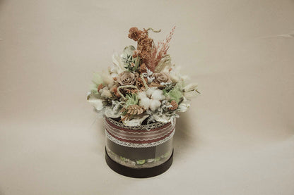 SWEET BOX "Večno cvetje in čokolada"