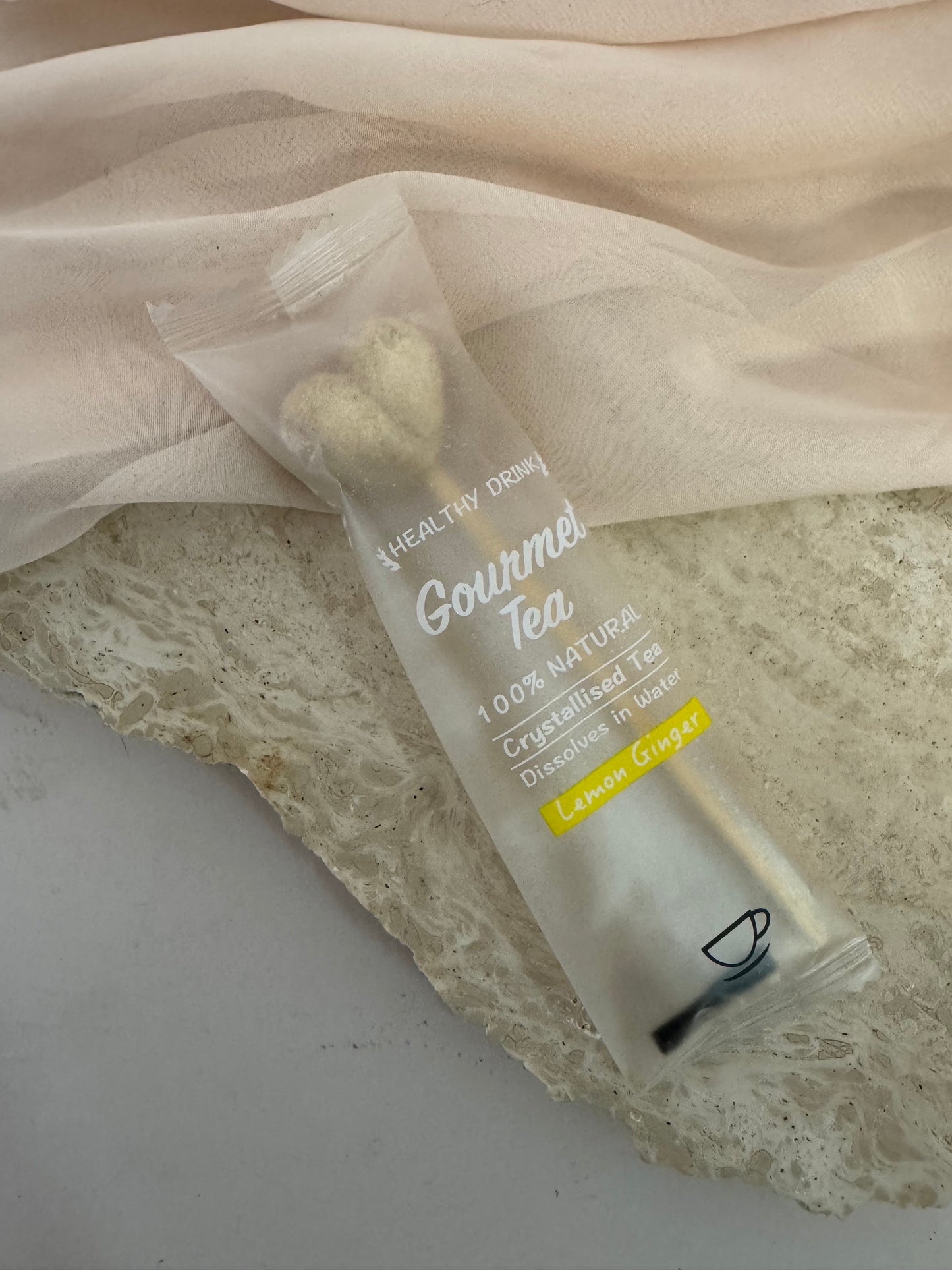 Čaj na palčki (limona in ingver)