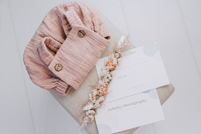 ROMPER, WREATH AND GIFT VOUCHER FOR NEWBORN PHOTOGRAPH