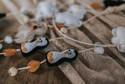 Mobile über dem Kinderbett