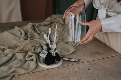 BLUMENFEE UNTER DER GLASKUPPEL Medium "Schwarz"