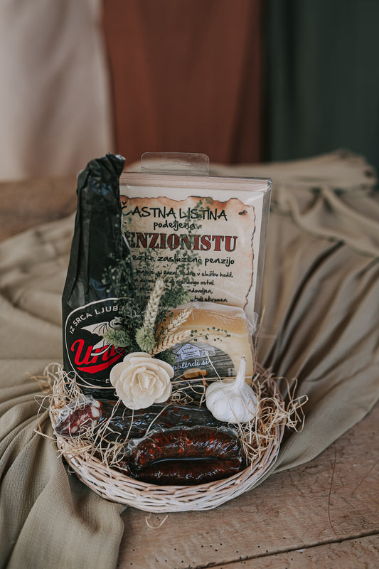 KOMPLET MALA MAL'CA » Penzionistu«