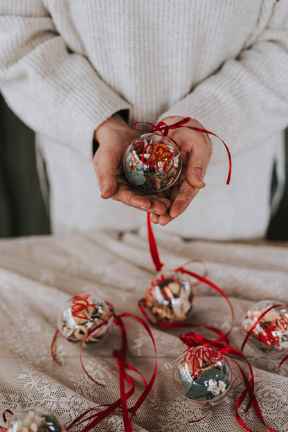 WEIHNACHTSBALL MIT JAHR
