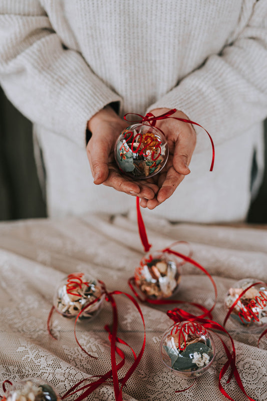 WEIHNACHTSBALL MIT JAHR