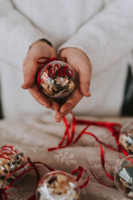 WEIHNACHTSBALL MIT EINEM NAMEN